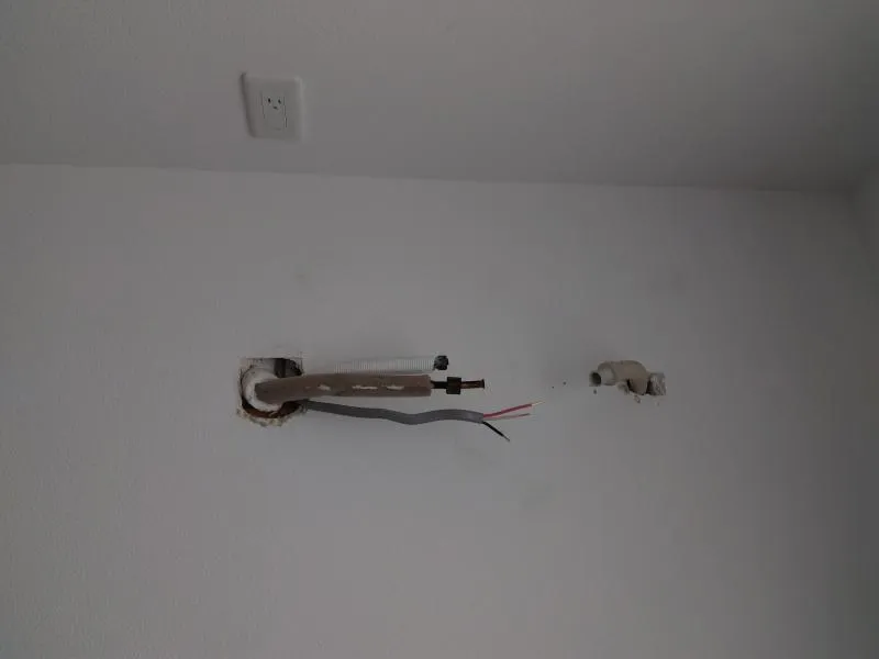 エアコン室内機の取り外した